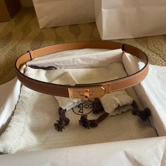 Pristine Hermes Kelly Belt, Gold Epsom leather + Gold hardware - Picture 1 of 6